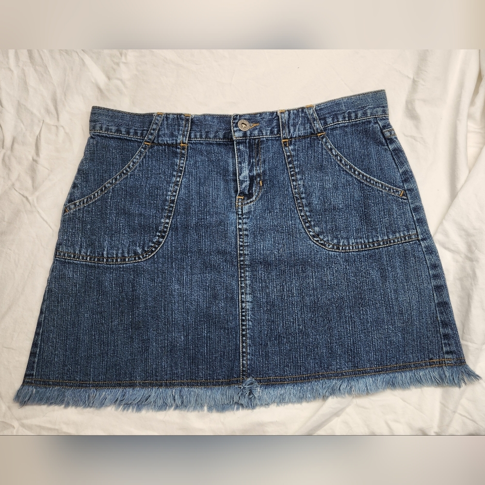 Jr's vintage Tommy Jeans denim mini skirt, size 7